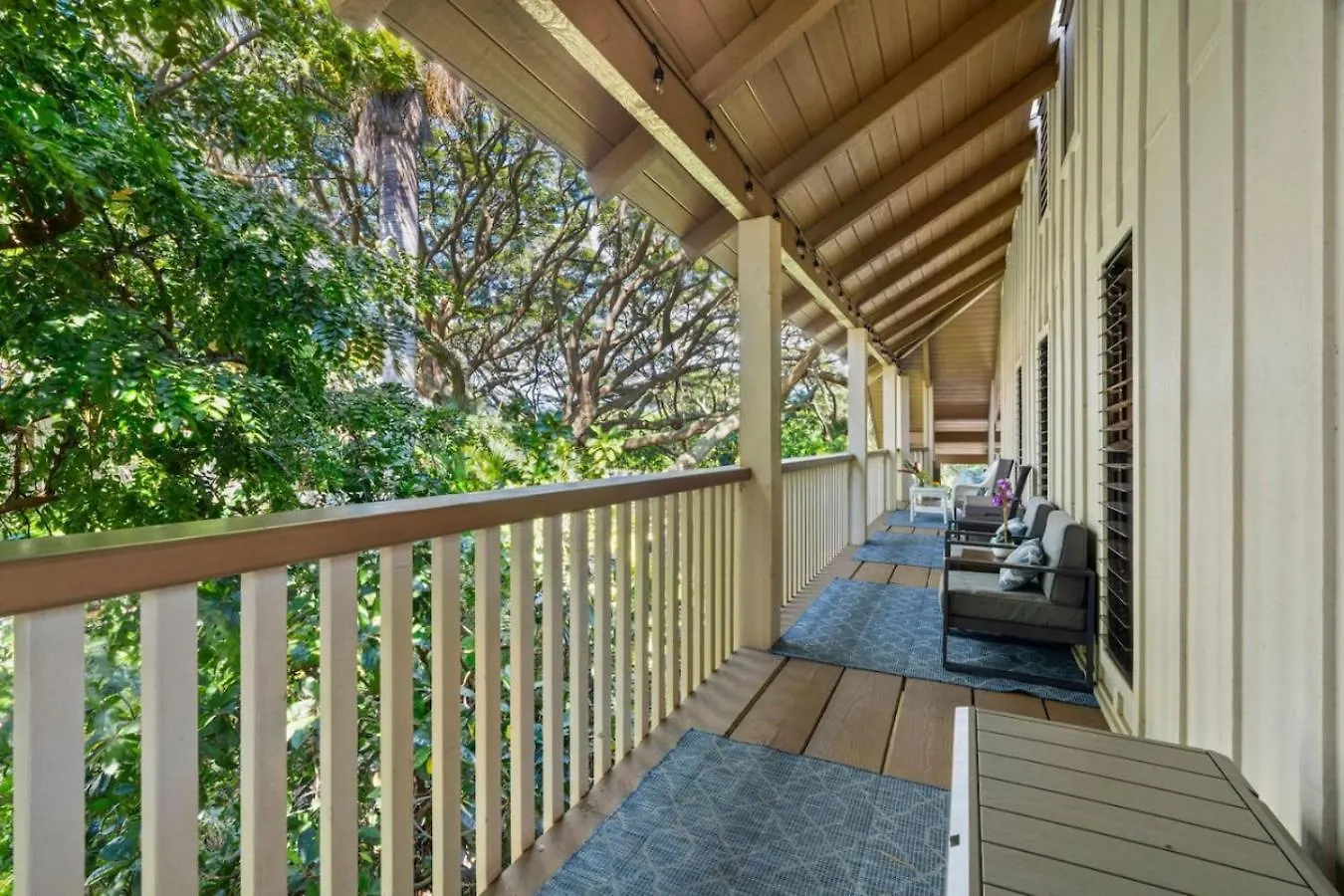 Tropical Treehouse Near The Beach Koloa Vakantiehuis